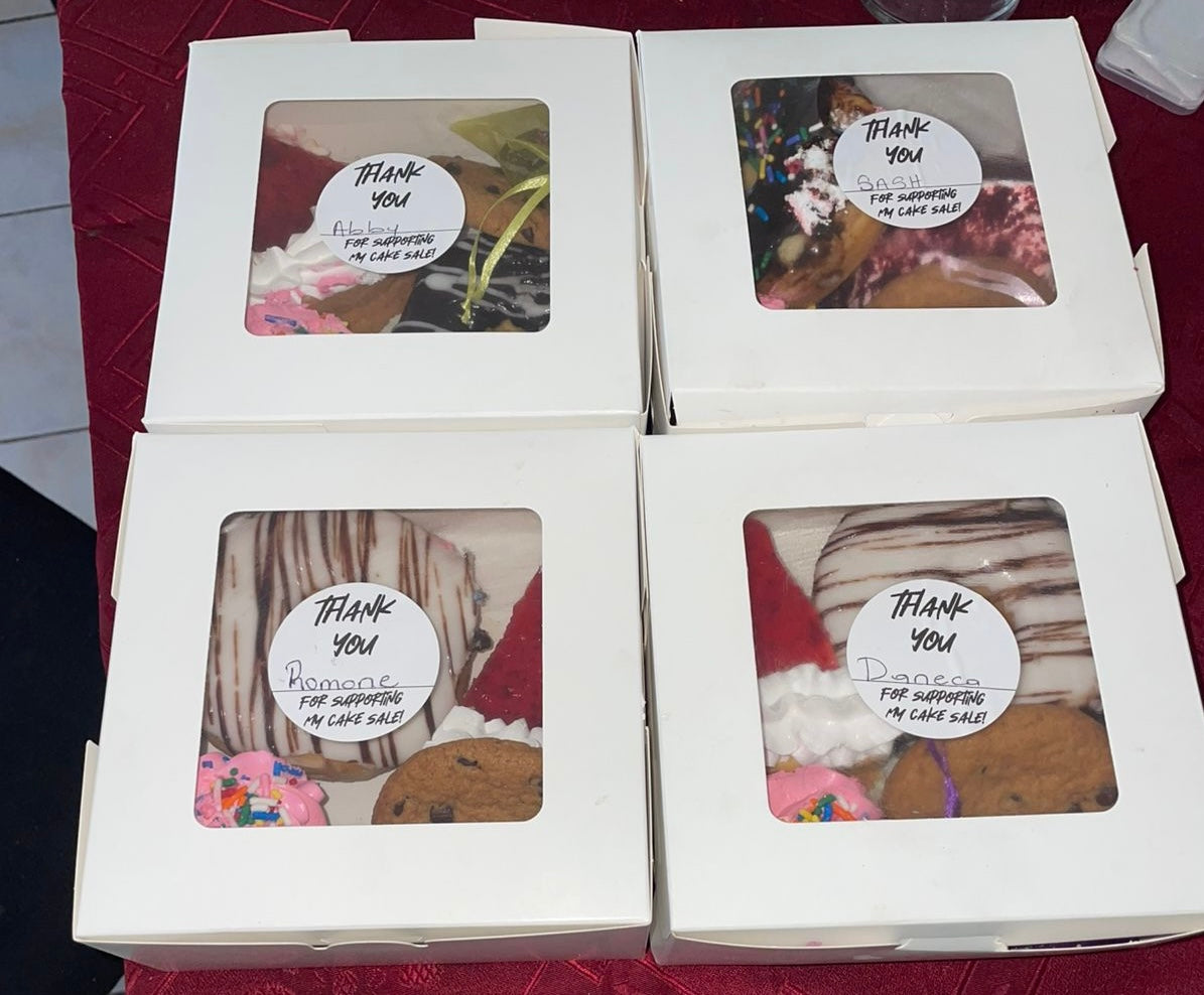 Small Cake Sale  Combo