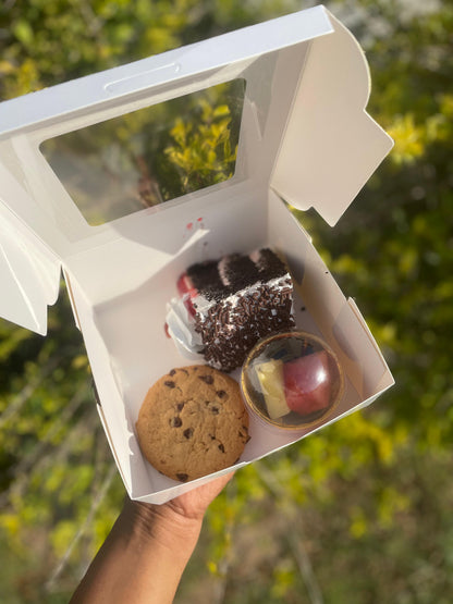 Small Cake Sale  Combo