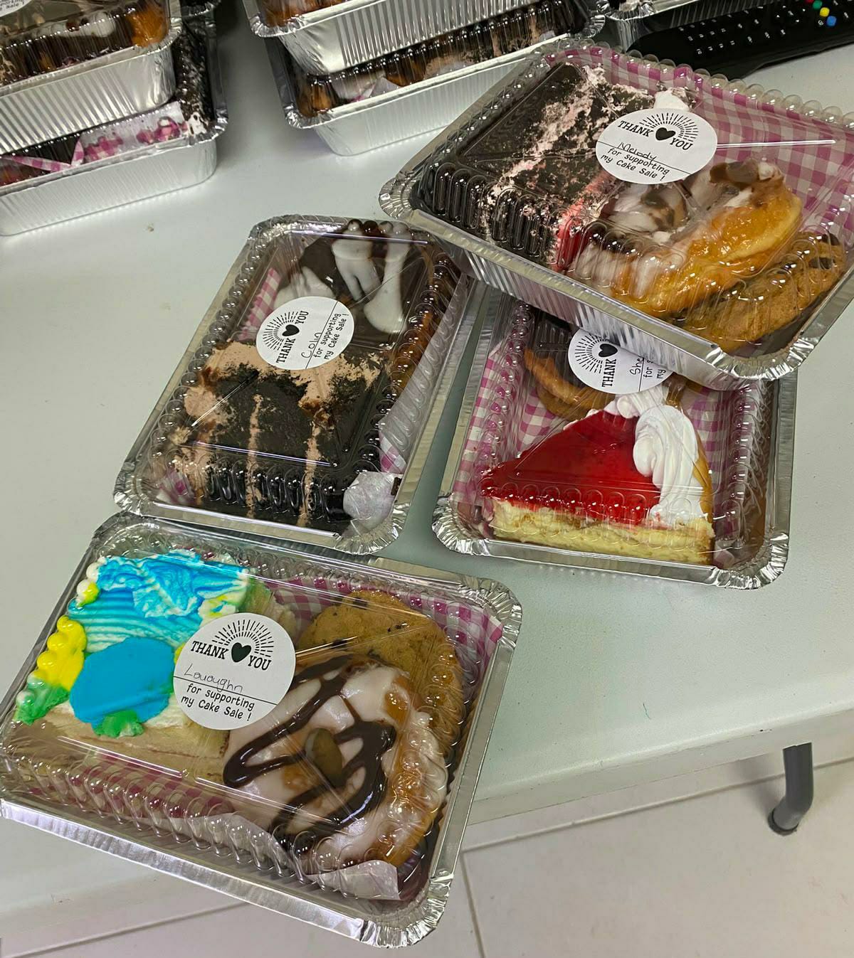 2 1/4 Oblong Foil Containers with Lids