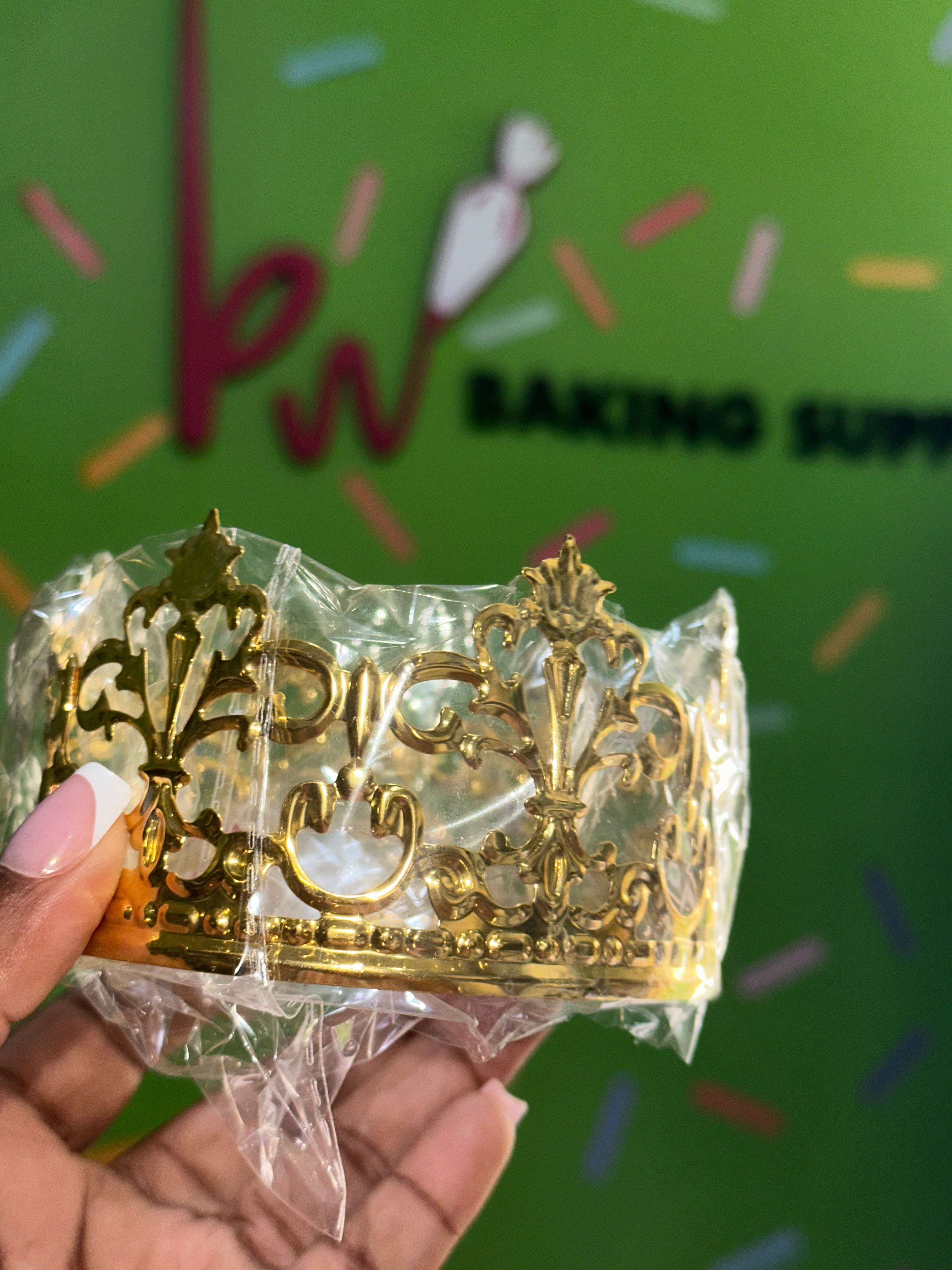 Viscount Medium Cake Crown